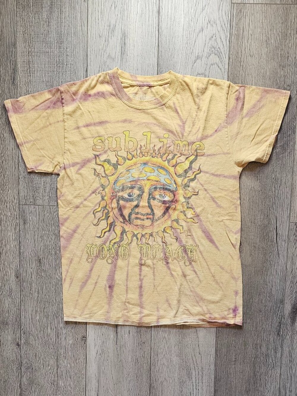 Sublime Band tee Small Graphic T-Shirt Long Beach Sun Tie Dye Yellow Purple